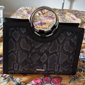 Elegant Black Snake Print Women's Bag